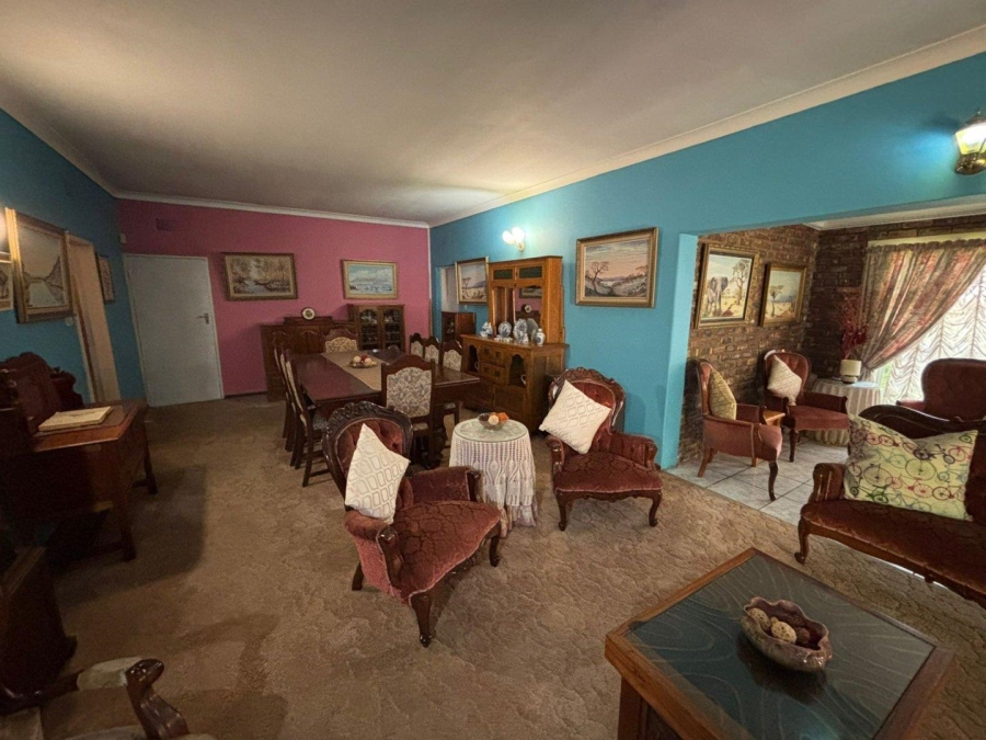 5 Bedroom Property for Sale in Parys Free State